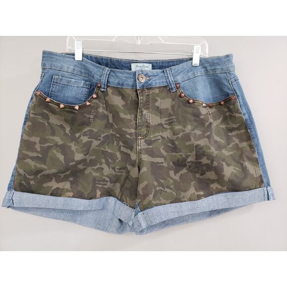 NEW Camo Studded Boom Boom Jeans‎ Plus Size 18 TORRID Womens - Picture 1 of 4